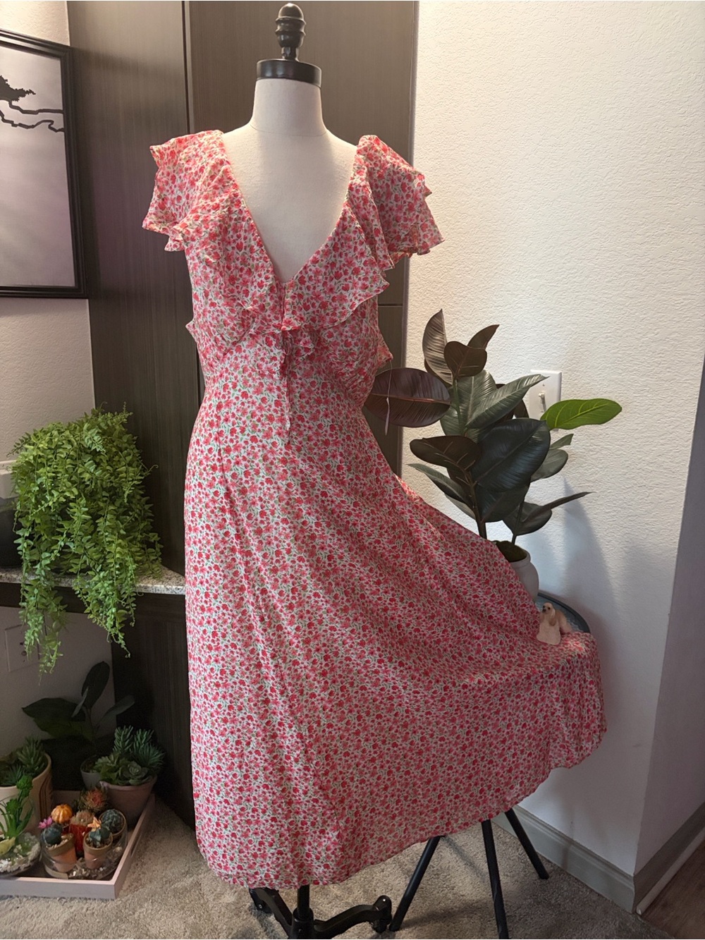 Old Navy Pink Floral Ruffle V-Neck Maxi Dress